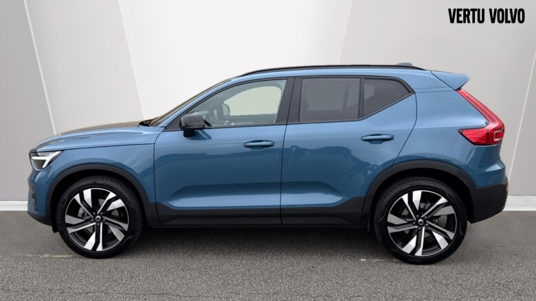 Volvo XC40 2.0 B3P Plus Dark 5dr Auto Petrol Estate